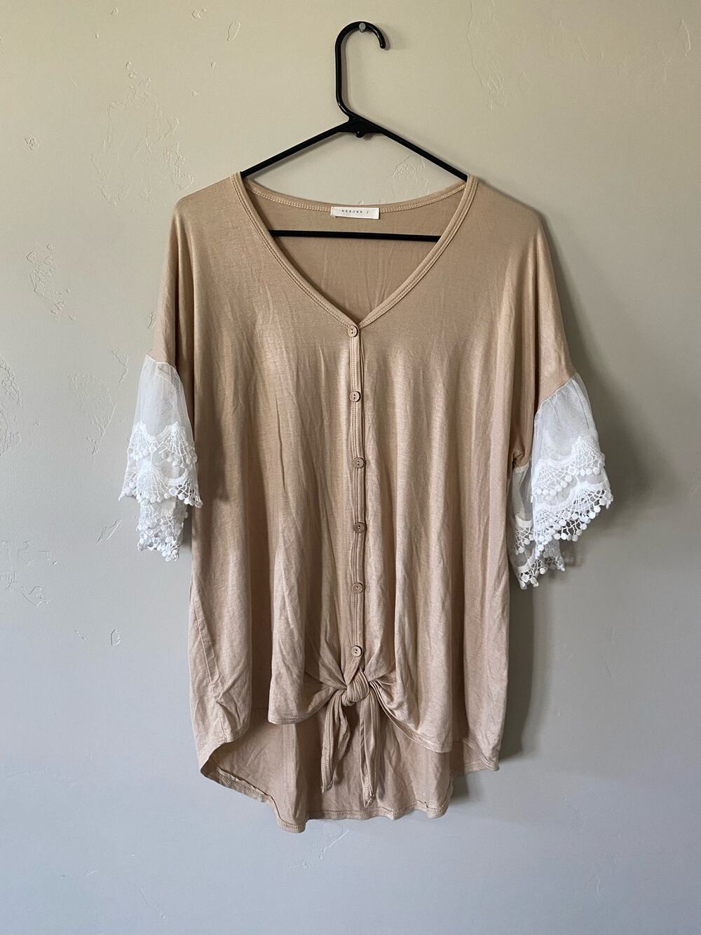 Reborn J Tan Button Up Tie Front Lace Sleeved Blouse Sz M NWT Nursing Friendly